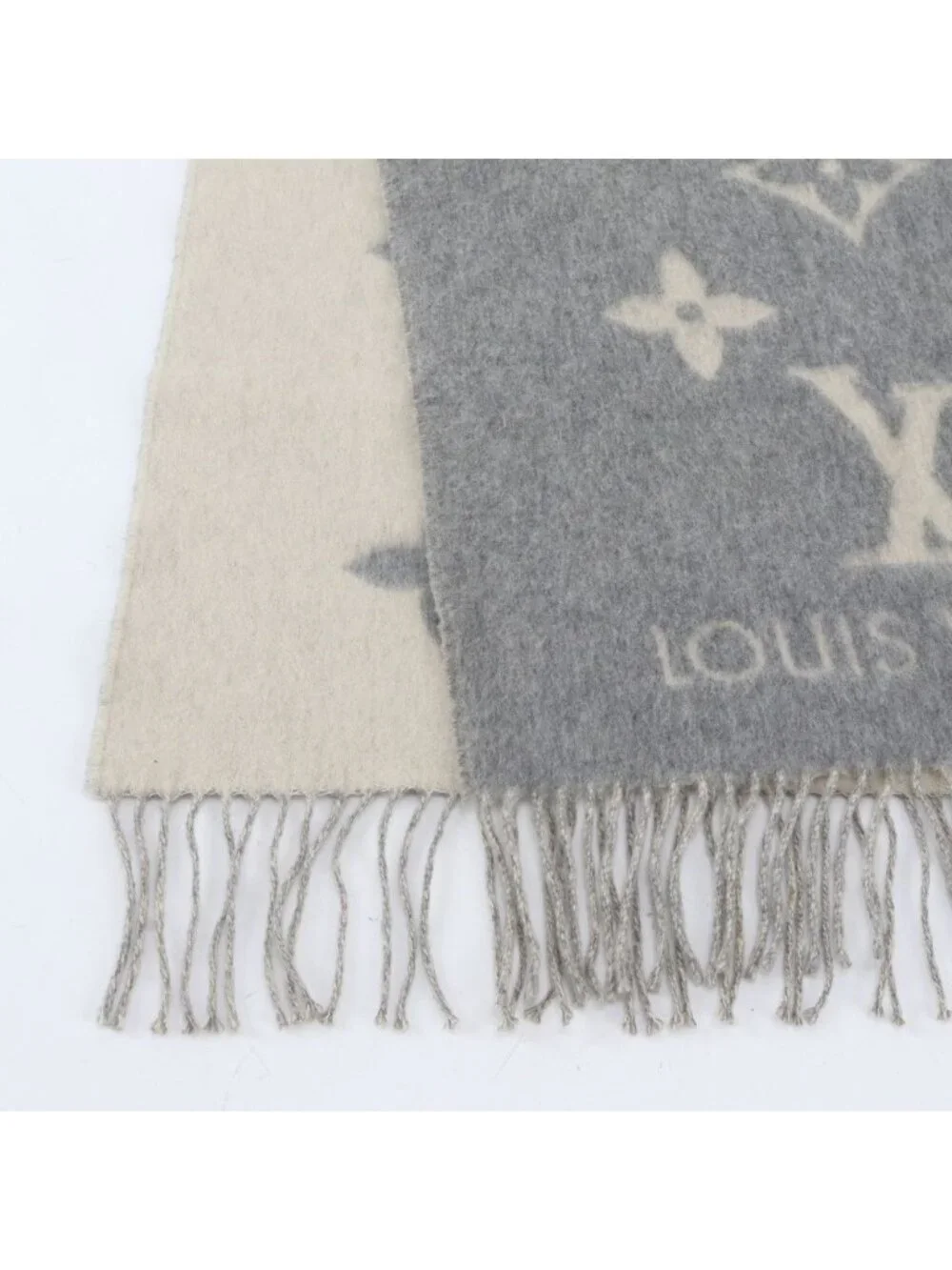 Louis Vuitton Tag Echarpe Reykjavik Cashmere 100% Monogram Fringe Scarf Gray